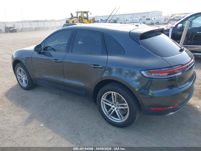 2021 PORSCHE MACAN WP1AA2A51MLB14485 Photo 2