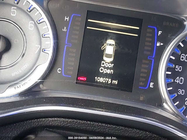 39154050 :رقم المزاد ، 1C3CCCAB8GN136996 vin ، 2016 Chrysler 200 Limited مزاد بيع