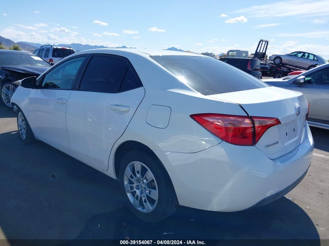 Toyota COROLLA LE 2019 2T1BURHE0KC232687 Image 3