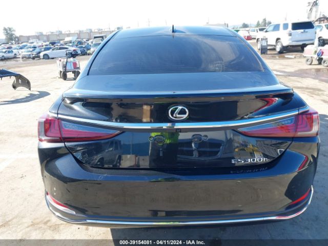 58ADA1C18PU036762 Lexus ES 300H