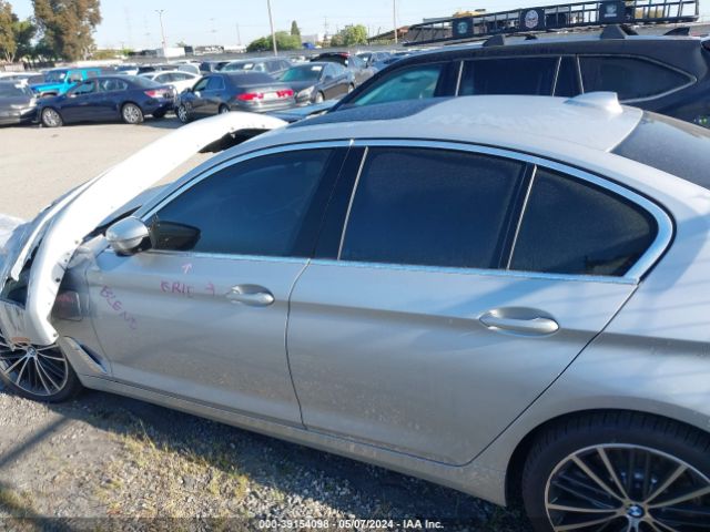 WBA13AG03MCG26587 BMW 530e