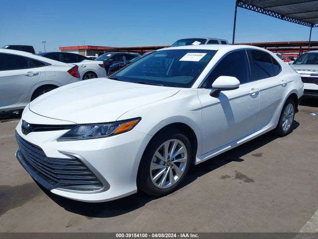 Toyota CAMRY LE 2023 4T1C11AK3PU126710 Image 2