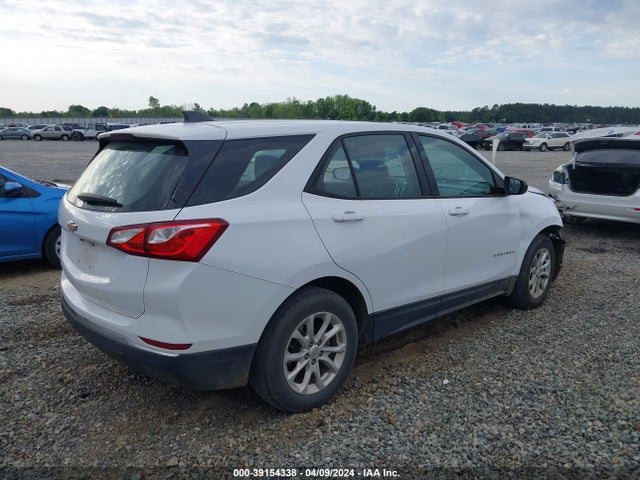 Chevrolet EQUINOX LS 2018 2GNAXHEV2J6345047 Image 4
