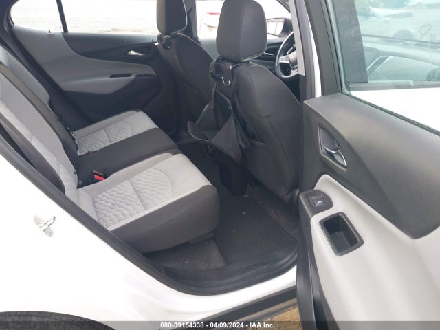 Chevrolet EQUINOX LS 2018 2GNAXHEV2J6345047 Image 8