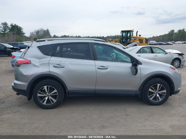Toyota Rav4 Xle 2017 2T3RFREV6HW664373 Image 13