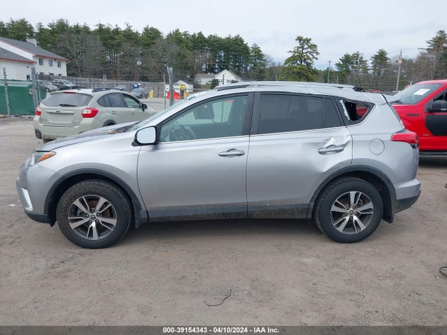 Toyota Rav4 Xle 2017 2T3RFREV6HW664373 Image 14