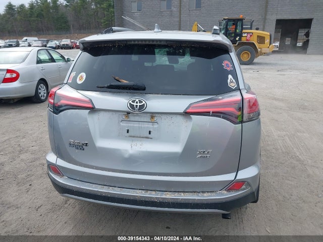Toyota Rav4 Xle 2017 2T3RFREV6HW664373 Image 16