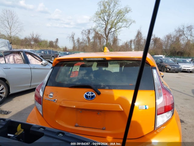 Toyota Prius C Two 2015 JTDKDTB30F1104674 Image 17