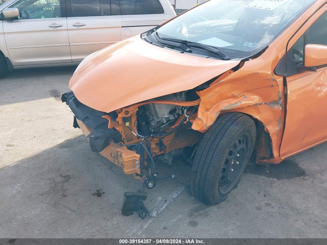 Toyota Prius C Two 2015 JTDKDTB30F1104674 Image 6