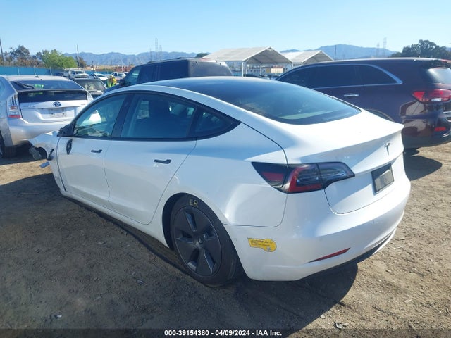 Tesla Model 3 Long Range Dual Motor All-wheel Drive 2022 5YJ3E1EB5NF341093 Image 3