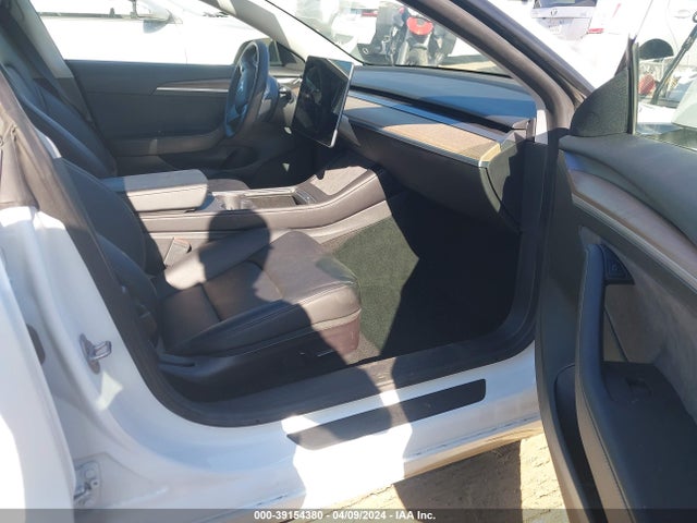 Tesla Model 3 Long Range Dual Motor All-wheel Drive 2022 5YJ3E1EB5NF341093 Image 5