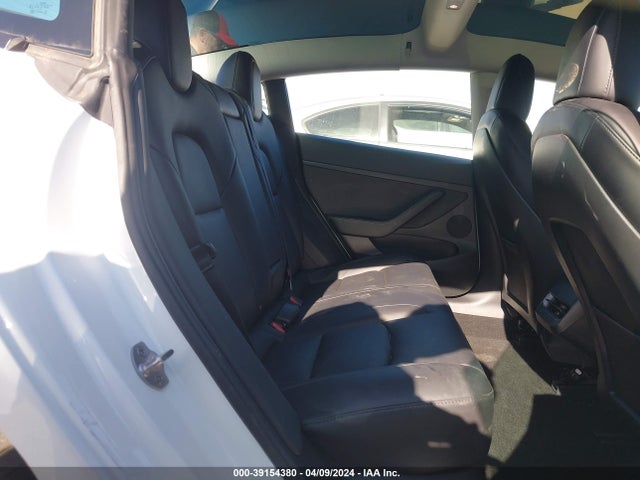 Tesla Model 3 Long Range Dual Motor All-wheel Drive 2022 5YJ3E1EB5NF341093 Image 8
