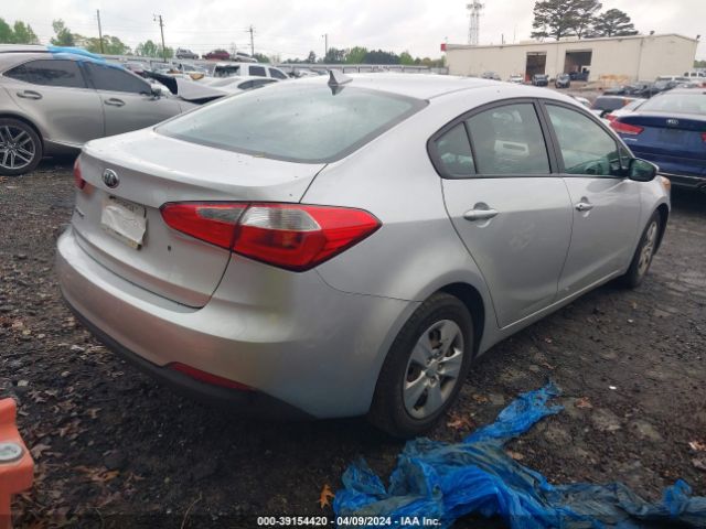 KNAFK4A67F5411824 KIA FORTE LX