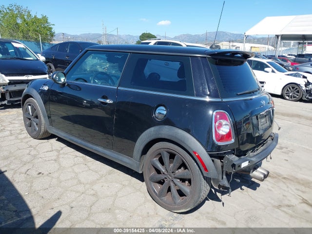 2013 MINI HARDTOP WMWSV3C57DT395962 Photo 2