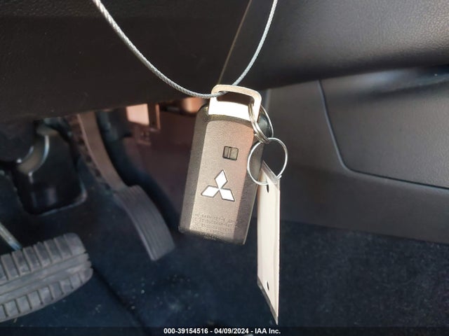 JA4AD3A30LZ032914 Mitsubishi Outlander Sel 2.4