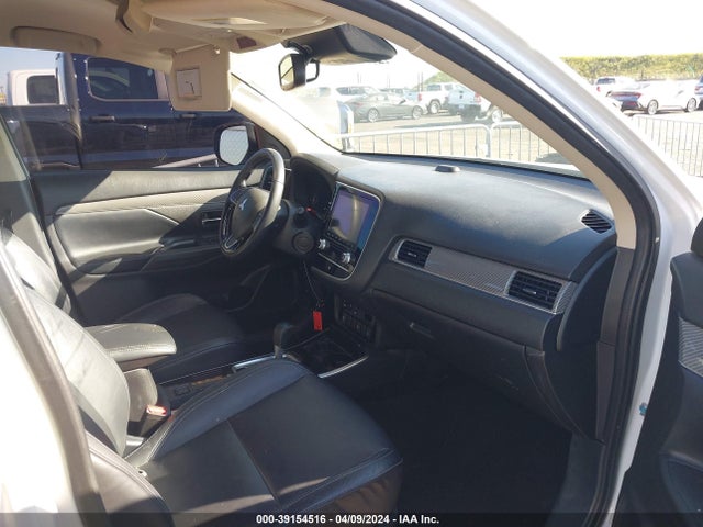 JA4AD3A30LZ032914 Mitsubishi Outlander Sel 2.4