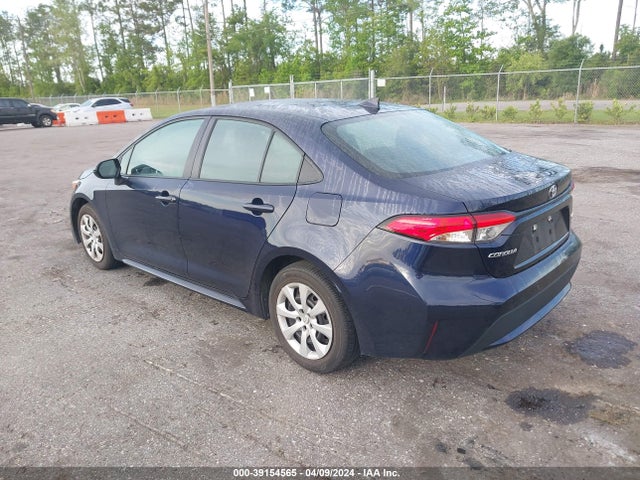 Toyota COROLLA LE 2022 5YFEPMAE8NP333806 Image 3