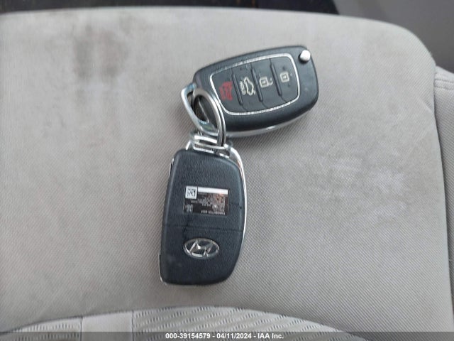 Hyundai SONATA SE 2015 5NPE24AF6FH076425 Image 11