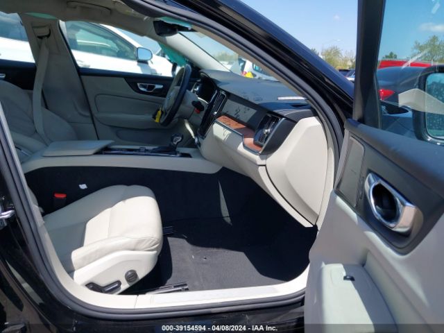7JR102FK4LG032505 Volvo S60 T5 Momentum