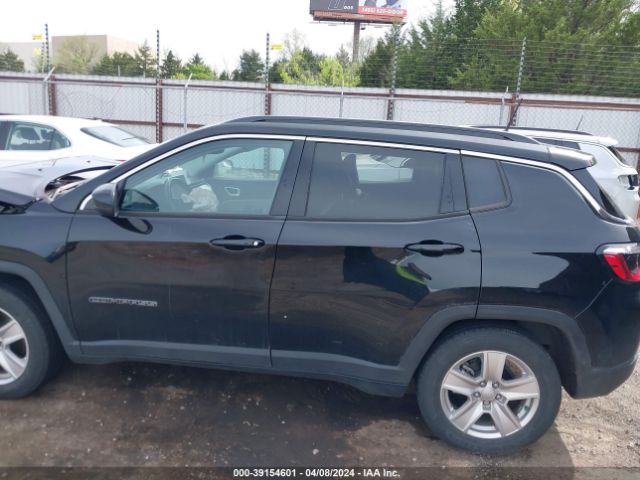 3C4NJCBB9NT156468 Jeep Compass Latitude Fwd