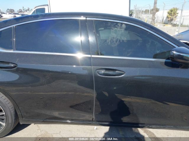 58ADA1C11RU044978 Lexus ES 300H