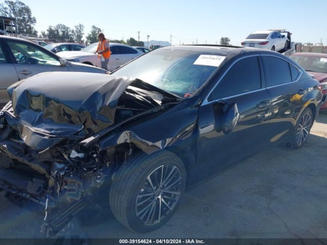 58ADA1C11RU044978 Lexus ES 300H