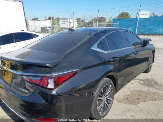 58ADA1C11RU044978 Lexus ES 300H