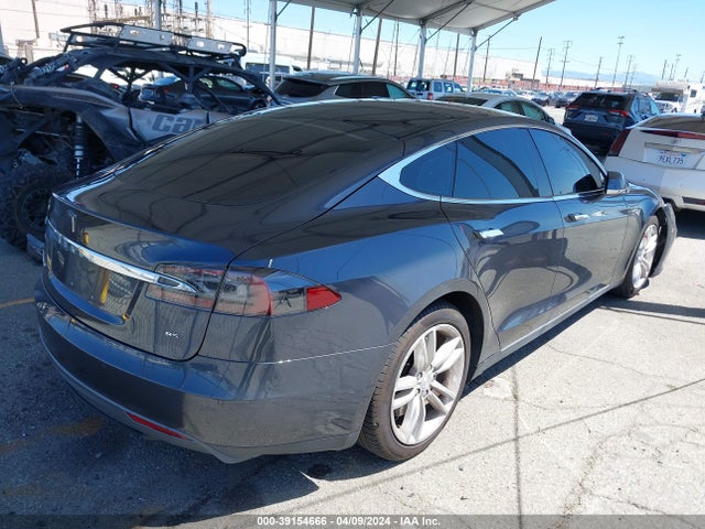 Tesla Model S 60/70/85 2015 5YJSA1H12FF096474 Image 4