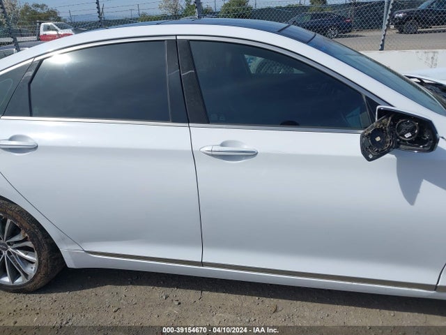 Hyundai Genesis 3.8 2016 KMHGN4JEXGU140282 Image 12