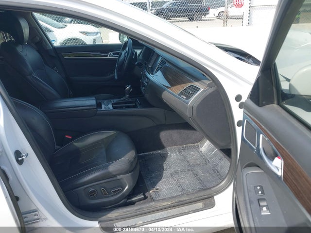 Hyundai Genesis 3.8 2016 KMHGN4JEXGU140282 Image 5