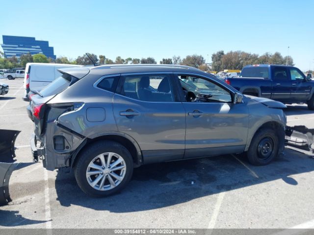 JN1BJ1CP8JW153814 Nissan Rogue Sport Sv