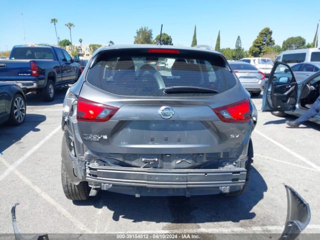 JN1BJ1CP8JW153814 Nissan Rogue Sport Sv