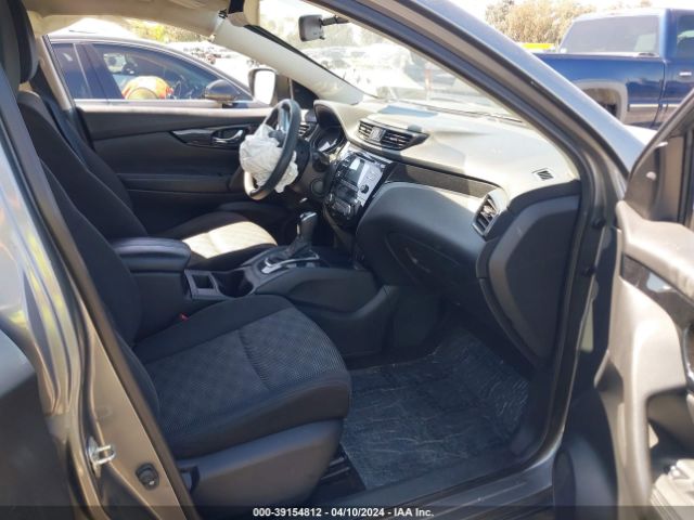 JN1BJ1CP8JW153814 Nissan Rogue Sport Sv