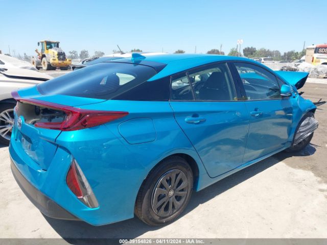 JTDKARFP7H3068014 Toyota Prius Prime Premium