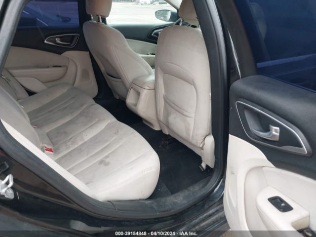 1C3CCCFB5FN550826 Chrysler 200 LX