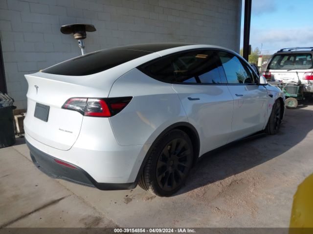 7SAYGDEE7NF438228 Tesla Model Y Long Range Dual Motor All-wheel Drive
