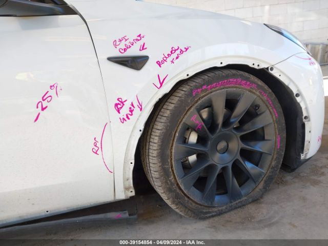 7SAYGDEE7NF438228 Tesla Model Y Long Range Dual Motor All-wheel Drive