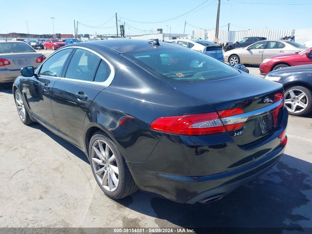 2013 JAGUAR XF SAJWA0ESXDPU05055 Photo 2