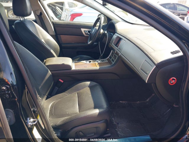 2013 JAGUAR XF SAJWA0ESXDPU05055 Photo 4