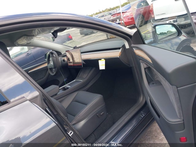 2024 TESLA MODEL Y 7SAYGDEE9RA256159 Photo 4