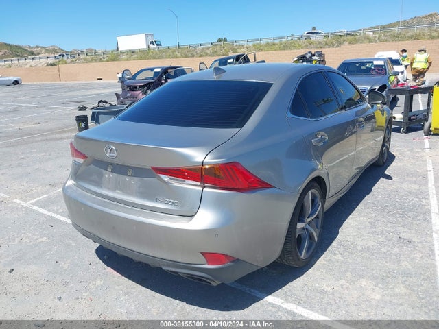Lexus IS 300 2018 JTHBA1D29J5067786 Image 4