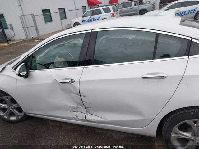 Chevrolet Cruze Premier Auto 2018 1G1BF5SM9J7100636 Image 15
