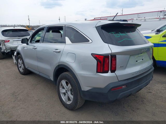 KIA SORENTO LX 2022 5XYRGDLC1NG108323 Image 3