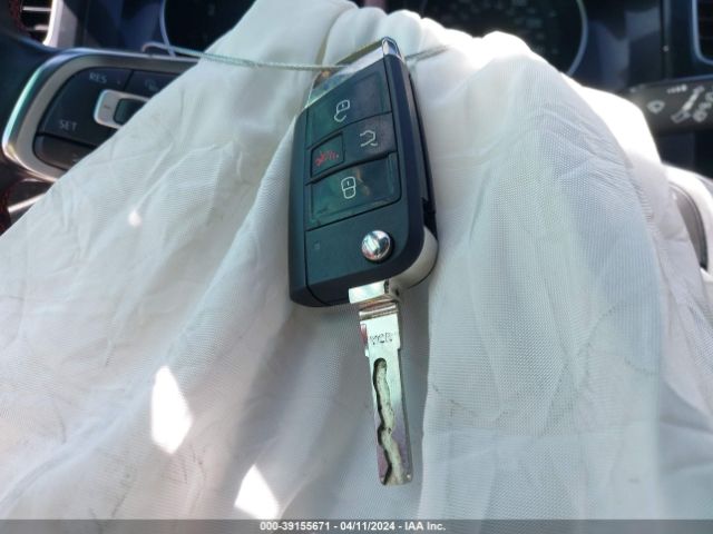 3VW4T7AU9FM032581 Volkswagen Golf Gti 2.0t S 4-door