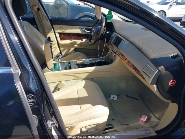 2009 JAGUAR XF SAJWA06B79HR14911 Photo 4