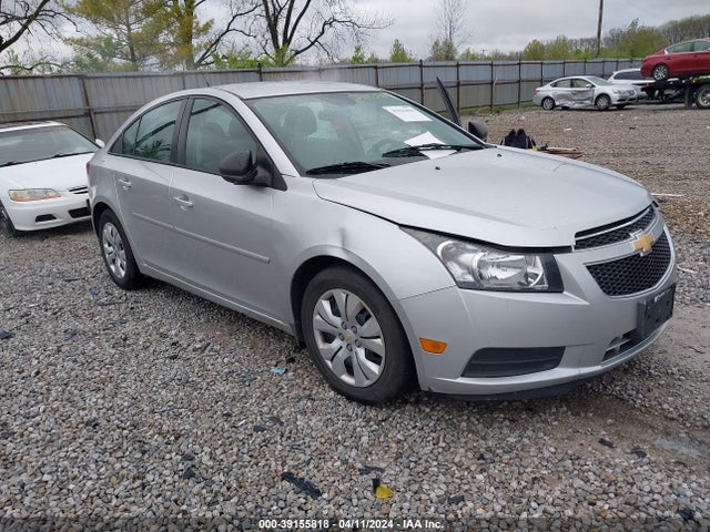 2014 1G1PA5SH1E7448802 main image