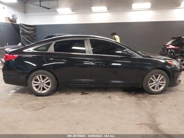 Hyundai SONATA SE 2016 5NPE24AF7GH345095 Image 13