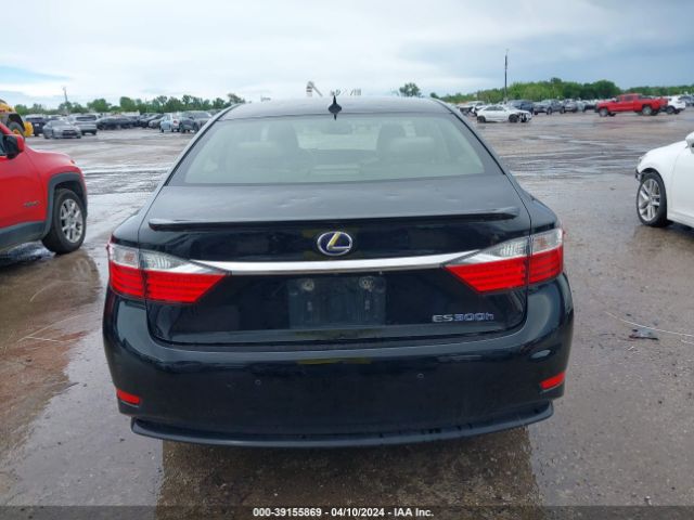 JTHBW1GG5E2072046 Lexus ES 300H
