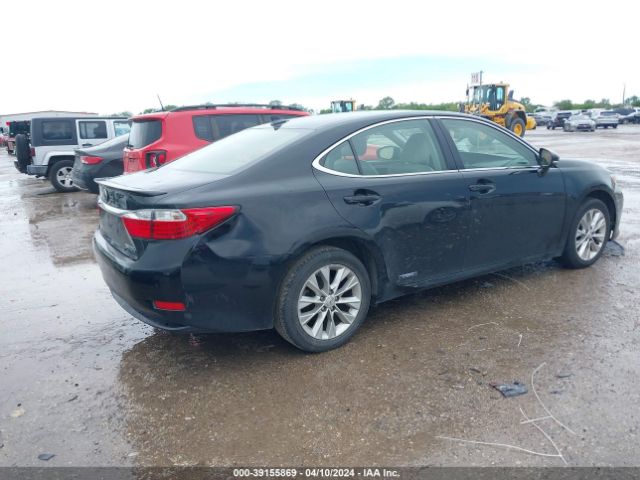 JTHBW1GG5E2072046 Lexus ES 300H
