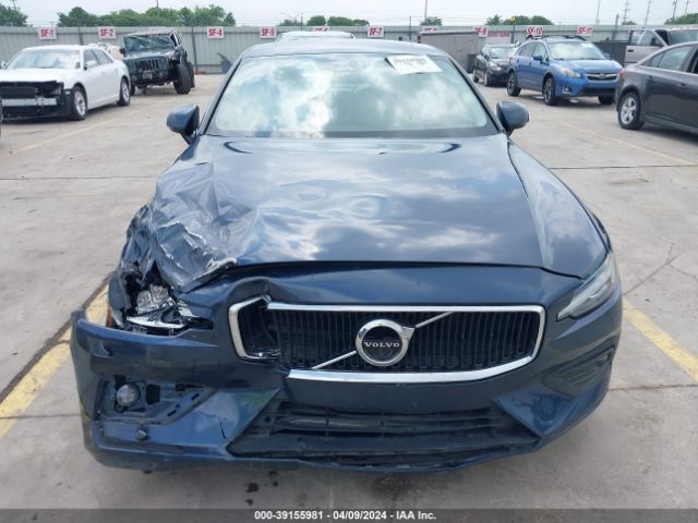 7JR102FK6KG006003 Volvo S60 T5 Momentum